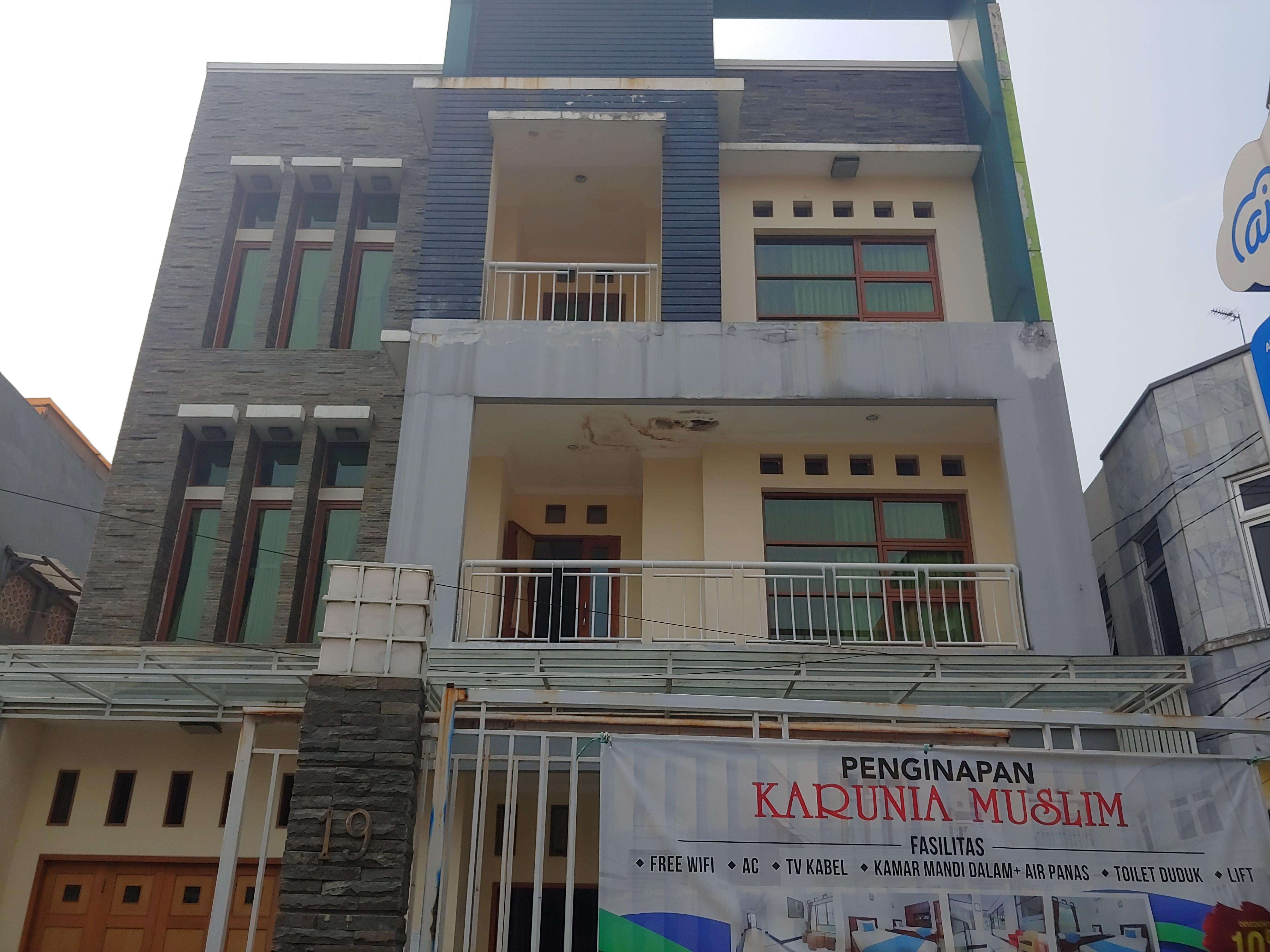Hotel Oyo 3894 Karunia Muslim Syariah Yakarta Exterior foto